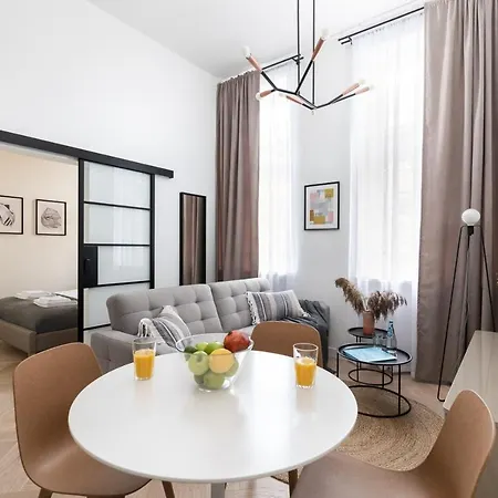 Boduena 4 - Elegant In Centre By Renters *