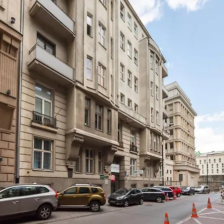 Boduena 4 - Elegant In Centre By Renters Appartement *