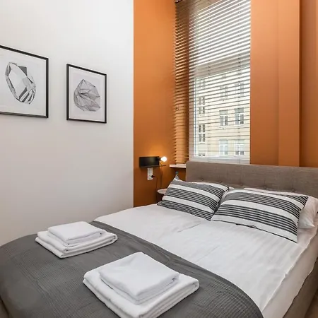Lejlighed Boduena 4 - Elegant In Centre By Renters Warszawa